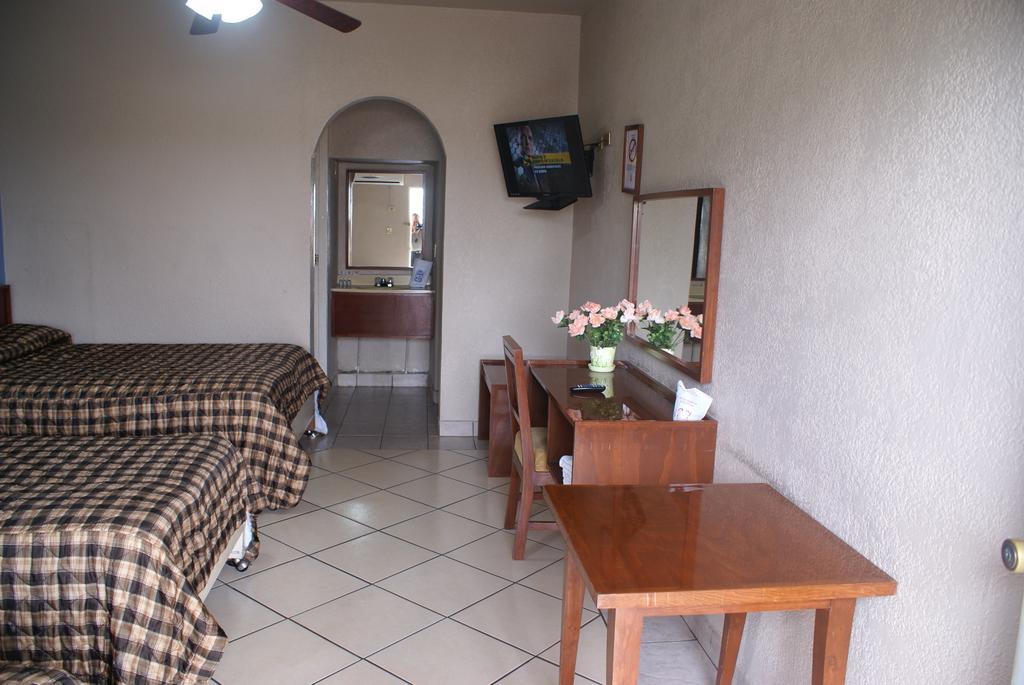 Hotel De Mexico Matamoros  Quarto foto